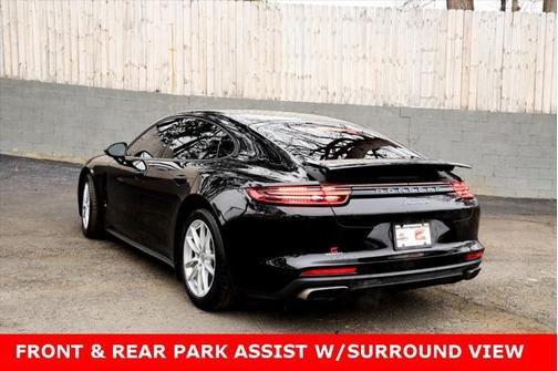 2018 Porsche Panamera Base