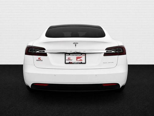 Pearl White Multi-Coat 2021 Tesla Model S Long Range
