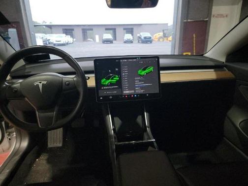 2019 Tesla Model 3 Mid Range