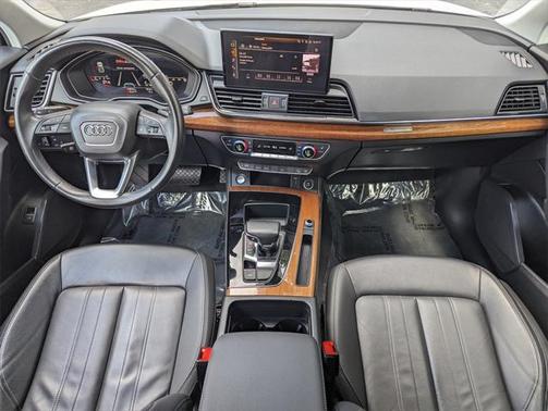 2022 Audi Q5 45 S line Premium Plus