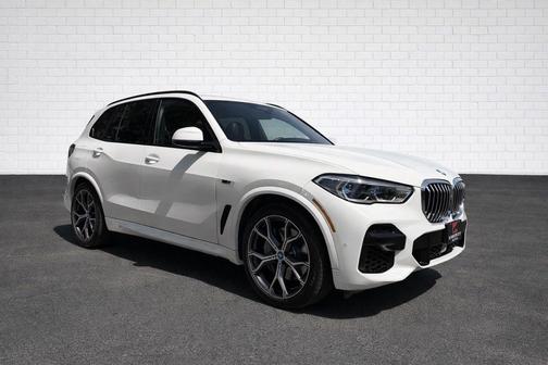 Alpine White 2022 BMW X5 PHEV xDrive45e