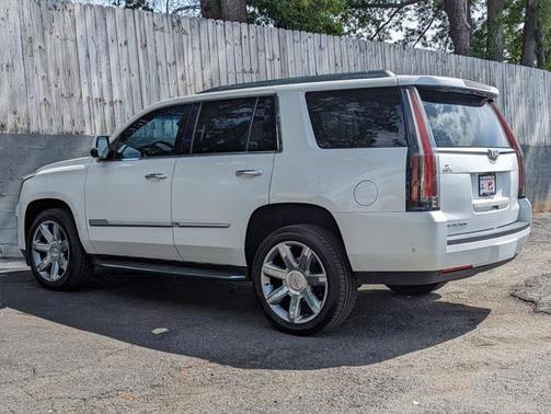 2019 Cadillac Escalade Luxury