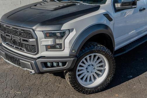 2020 Ford F-150 Raptor
