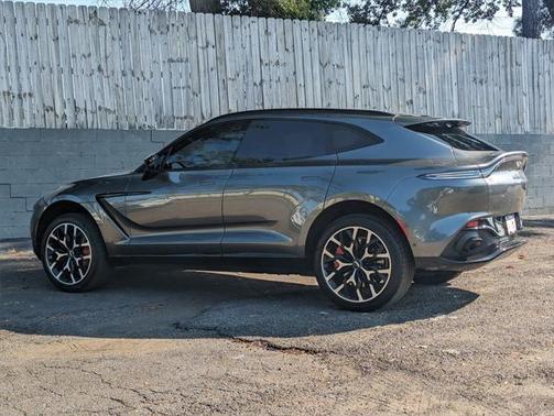 2021 Aston Martin DBX Base