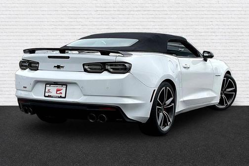 Summit White 2023 Chevrolet Camaro 2SS