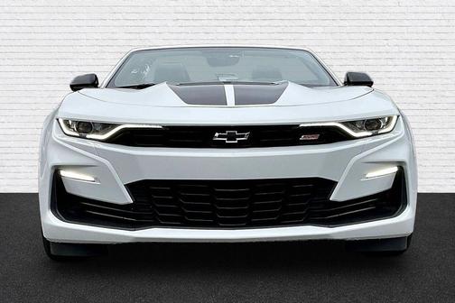 Summit White 2023 Chevrolet Camaro 2SS