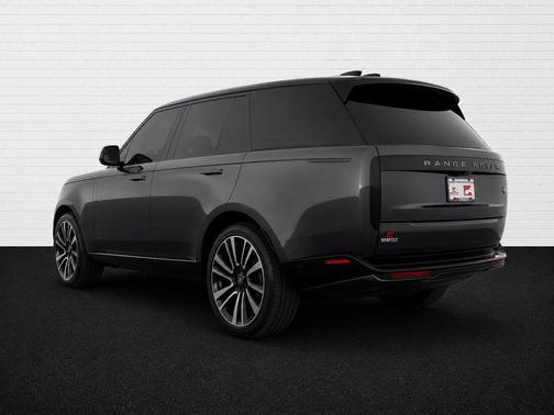 Gray 2023 Land Rover Range Rover P400 SE