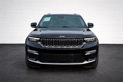 2022 Jeep Grand Cherokee Summit