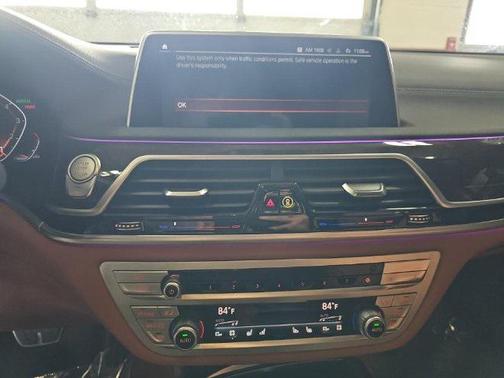 2022 BMW 740 i xDrive