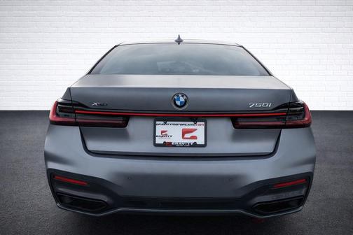 2022 BMW 750 i xDrive