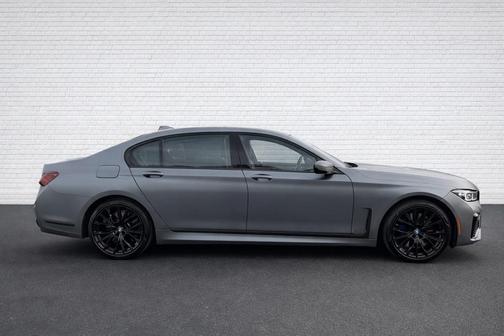 2022 BMW 750 i xDrive
