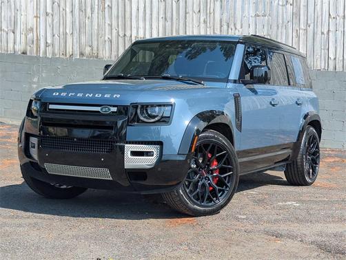 2020 Land Rover Defender 110 SE