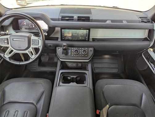 2020 Land Rover Defender 110 SE