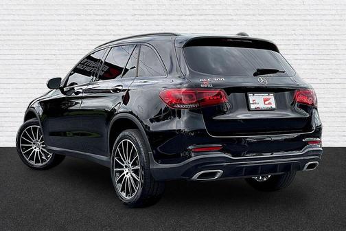 Black 2022 Mercedes-Benz GLC 300 Base