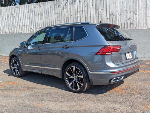 2022 Volkswagen Tiguan 2.0T SEL R-Line 4MOTION