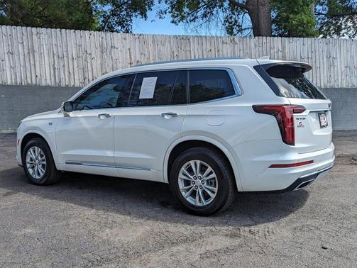 2023 Cadillac XT6 Luxury FWD