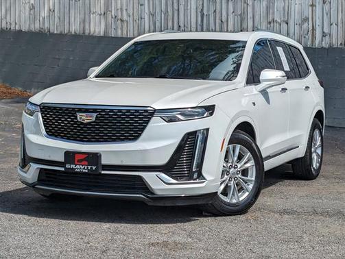 2023 Cadillac XT6 Luxury FWD