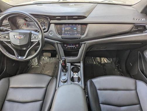 2023 Cadillac XT6 Luxury FWD