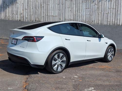 2022 Tesla Model Y Long Range Dual Motor All-Wheel Drive