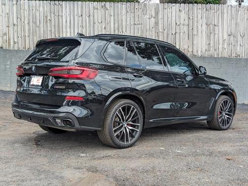 2023 BMW X5 M50i