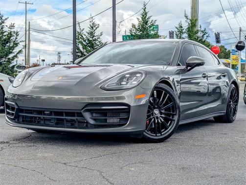 2022 Porsche Panamera 4S Executive