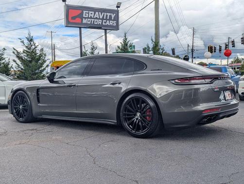 2022 Porsche Panamera 4S Executive