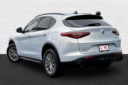 Moonlight Gray Metallic 2022 Alfa Romeo Stelvio Sprint