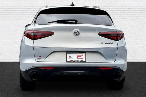 Moonlight Gray Metallic 2022 Alfa Romeo Stelvio Sprint