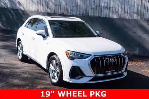 2022 Audi Q3 45 S line Premium