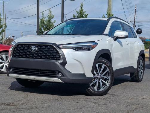 2024 Toyota Corolla Cross XLE