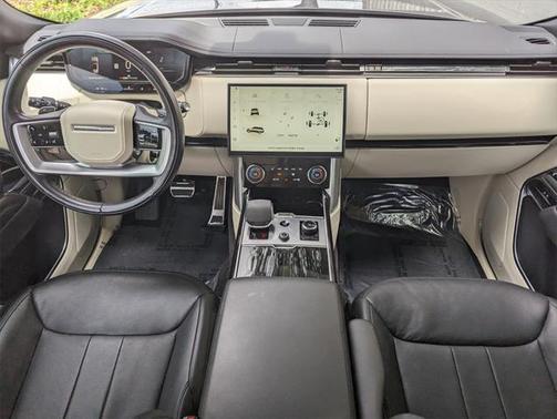 2023 Land Rover Range Rover P400 SE
