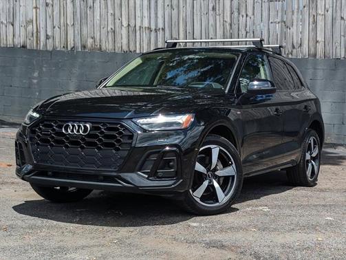 2022 Audi Q5 45 S line Prestige