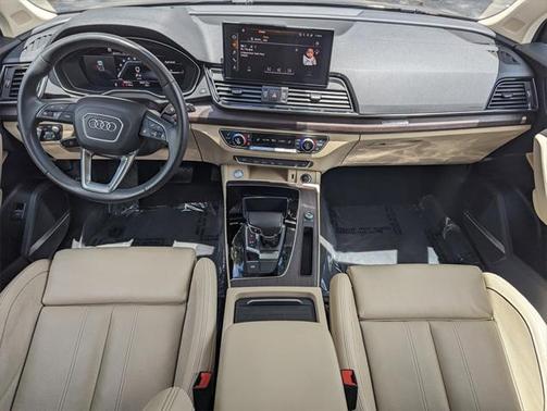 2022 Audi Q5 45 S line Prestige