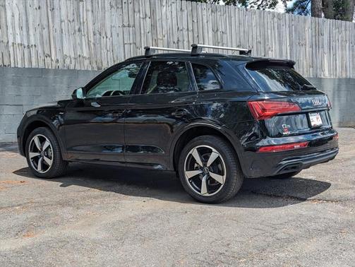 2022 Audi Q5 45 S line Prestige