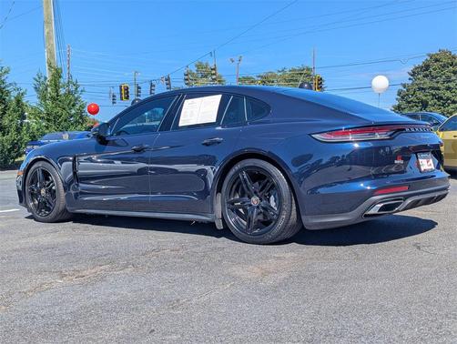 2021 Porsche Panamera Base