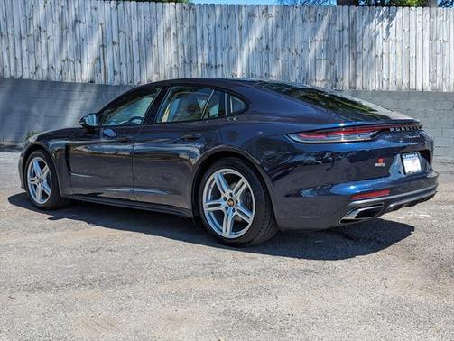 2021 Porsche Panamera Base