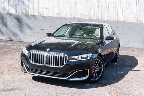 2022 BMW 750 i xDrive