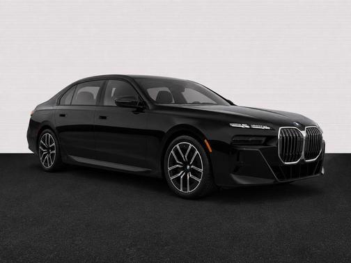 Black Sapphire Metallic 2023 BMW 740 i