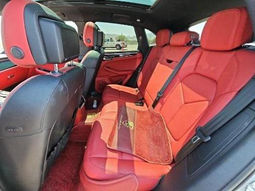 2021 Porsche Macan Base