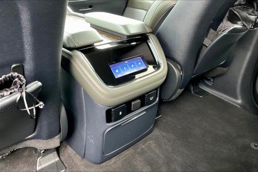Manhattan Green Metallic Premium Colorant 2022 Lincoln Navigator Black Label
