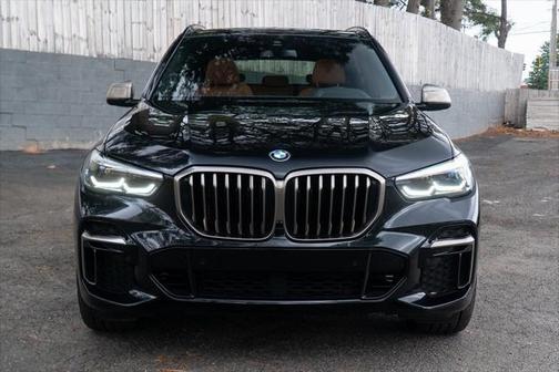 2022 BMW X5 M50i
