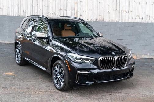 2022 BMW X5 M50i