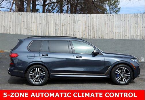 2022 BMW X7 M50i