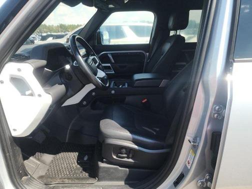 2022 Land Rover Defender 110 X-Dynamic HSE