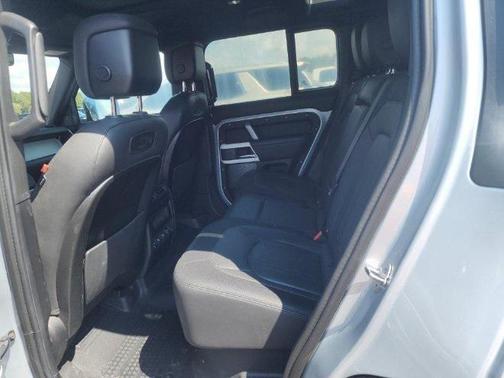 2022 Land Rover Defender 110 X-Dynamic HSE