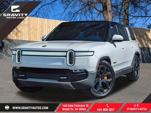 2023 Rivian R1S Adventure