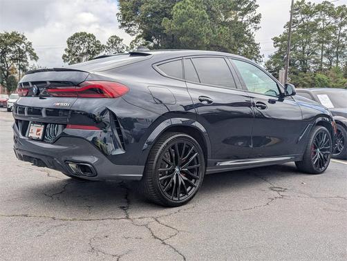 2022 BMW X6 M50i