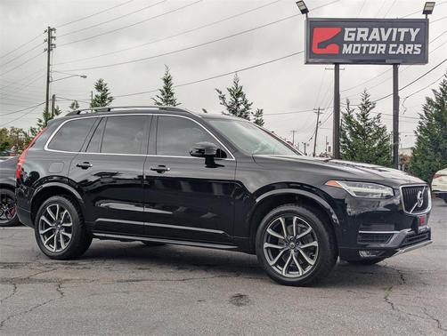 2019 Volvo XC90 T6 Momentum