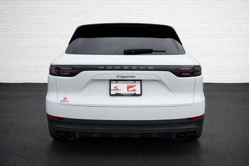 2023 Porsche Cayenne Platinum Edition