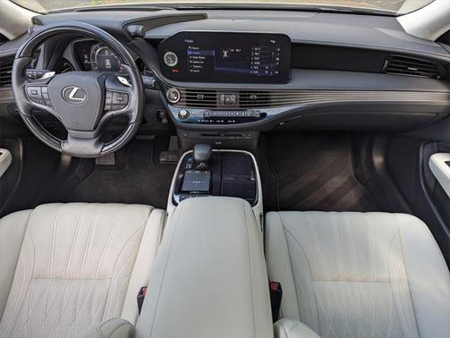 2022 Lexus LS 500 Base